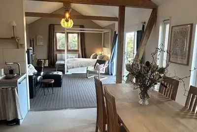 Image de Waterside Studio Sanctuary