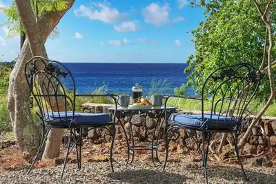 Image de Charming 3br Koloa Shore Cottage with ocean views and Ac, sleeps 6 in Poipu