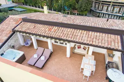 Image de Stunning rooftop in Garda!