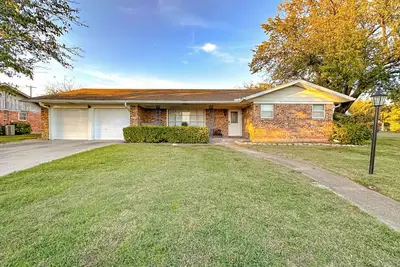 Image de Spacious 4br Home w/Pool Table Near Frank Buck Zoo