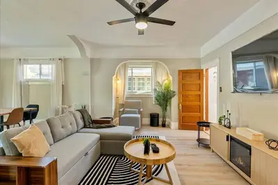 Image de Private HotTub, GameRoom and Fenced Backyard!