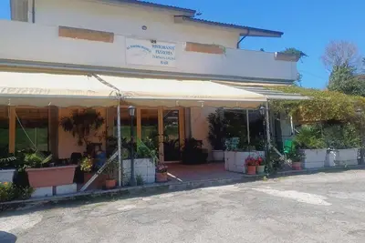 Image de appartamenti pavone bianco