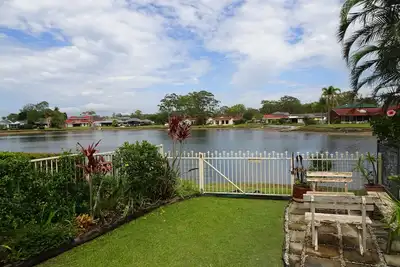 Image de 3 Bedroom Lakeside Ballina Home