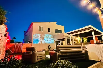 Image de Casa Lumina | Cinema · Hot Tub · Waterfall · FireP