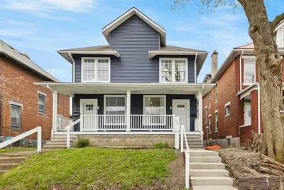 Downtown Oasis Modern Retreat