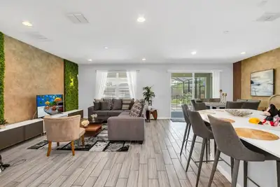 Image de Sonoma Resort 85 - Huit Chambres Villa, Couchages 16