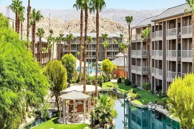 Image de 1br Condo Loaded with Amenities Near Coachella -Mobility & hearing impaired unit