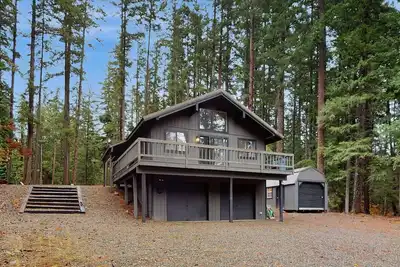 Image de Charming cabin w/ deck, fire pit, fast wifi & great location