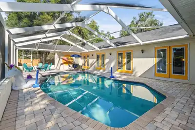 Image de Sunny Auburndale Retreat w/ Pool