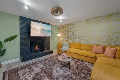 Image de Family Retreat w/Game Room & Fireplace