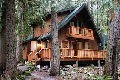 Image de Rustic Modern Cabin with Sauna, Gas Grill & Fireplace, Ev Charger