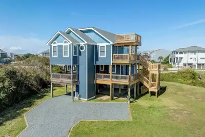 Image de The Blue Dolphin | 350 ft to the beach | Dog Friendly
