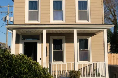 Image de Spacious modern 3-bedroom house in beautiful Portsmouth city.