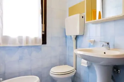 Image de Confortable appartement pour 4 personnes avec climatisation, Wifi, Tv, balcon et animaux admis