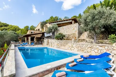 Ca Na Xilla Alcanada 8 people pool