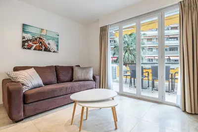 Image de Appartement moderne climatisé 1 chambre - 4 personnes - Avec balcon