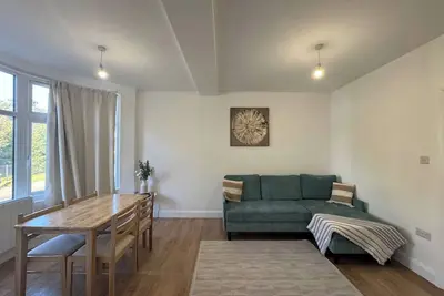 Image de Charmant appartement à Wallington avec jacuzzi