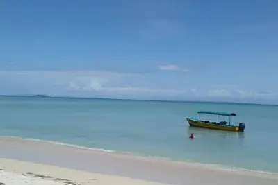 Image de Chalet surplombant la mer des Caraïbes