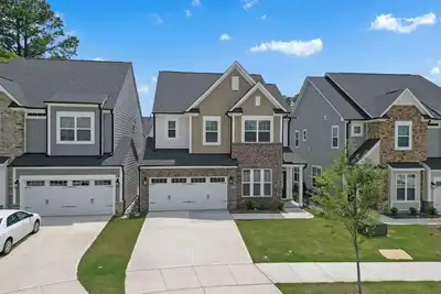 Image de Upscale 5br Close to Shopping & Dining, Ideal for Long Stays