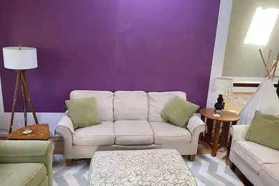 Image de Wooded Scenic & Modern Home Near Campus