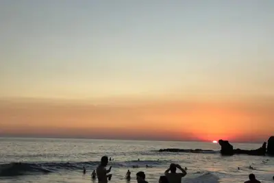 Image de Islas Surf Studio • A/C + WiFi + Cocina • Dentro de El Tunco