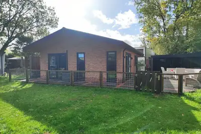 Image de Exceptional vacation home on Lake Lathum in Gelderland/Holland