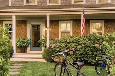 Image de 5br Home in Town! - Cinq Chambres Maison, Couchages 10