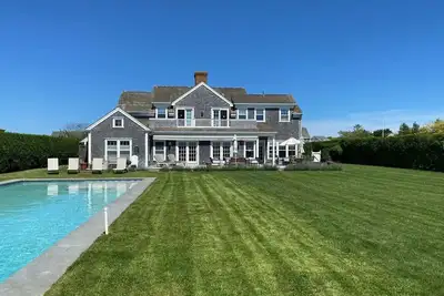 Image de Spacious, bright Sconset home (4 bedroom)