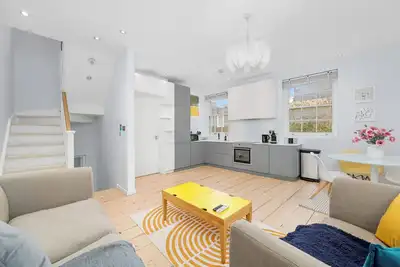 Image de New 2-Bed Duplex in Classic King’s Cross Building