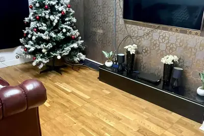 Image de Large Home, Pet Friendly, 4 Bed 2 Bath House, Sleeps 10, Free Wi-Fi.