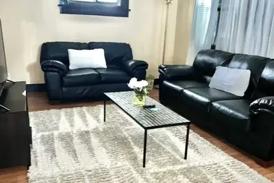 Image de Cozy 2-bedroom house in beautiful Indianapolis with Ac