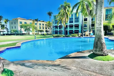 Image de Famous beachside Resort, 5 Pools & kids Water Park