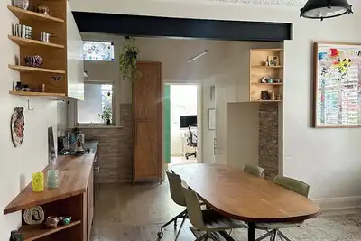 Image de Light and bright 2 bedroom apartment close to both Coogee beach and lightrail