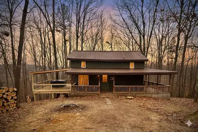 Image de Cozy Oak Hideaway | 3br Cabin Retreat w/Hot Tub Near Red River Gorge