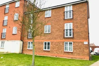 Image de 2 Double Bed Flat, En-suite, Top Floor, With Private Parking