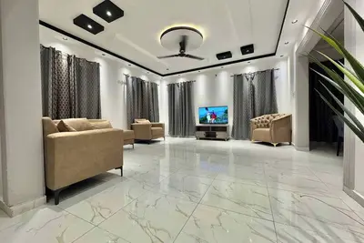 Image de Charmante maison de 2 chambres dans le quartier animé d'Ablekuma Olebu