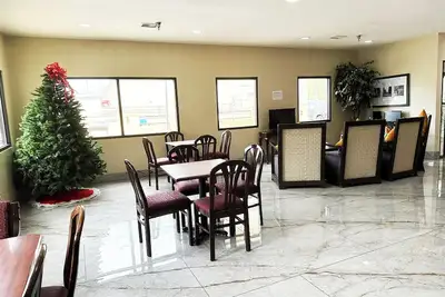 Image de Family Double Queen Room | Convenient Rome Location Near Berry College