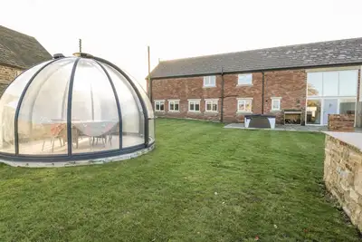 Image de The Robins Nest, pet friendly, with hot tub in Wintersett