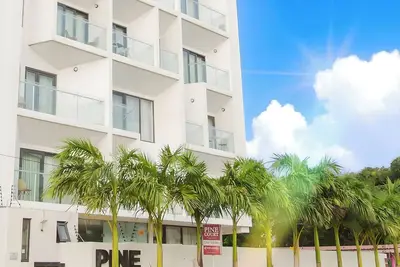 Image de Fully Furnished Two Bedroom Apartment at Pine Court