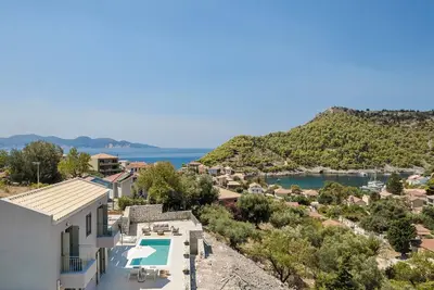 Assos Riverie