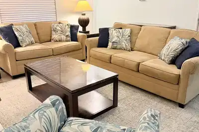 Image de 10 Mile Drive to Beaches Family-Friendly Home with Screen Patio and Fire Pit