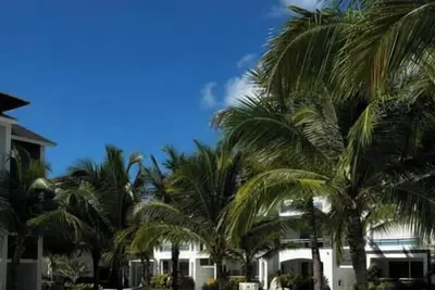 Image de Serene 2-bedroom  Apartment /condo with Ac in charming Dominicus by BozArrindell