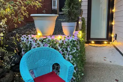 Image de Cosy pet friendly 1 bedroom. 5 minutes from ocean, 20 minutes downtown Victoria