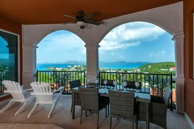 Image de The Hills Grandeur - Beautiful Cruz Bay Views