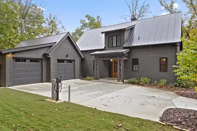 Image de Canoe Cove - Charming Lakeside Retreat, 3br/2ba, Sleeps 6