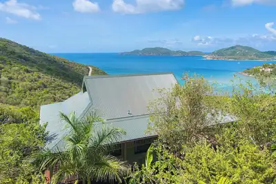 Image de Treetops Retreat