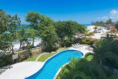 Image de Sapphire Beach Condos 205
