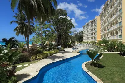 Image de Sapphire Beach Condos 317