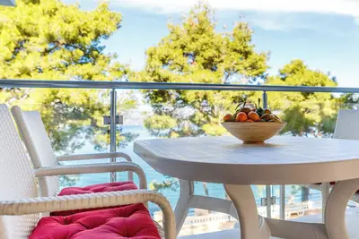 Image de Seafront, 1-bedroom apartment with large balcony in Lumbarda