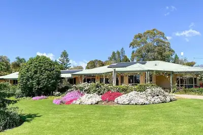 Image de Coolaroo Beach House - Rural Bliss by the Coast